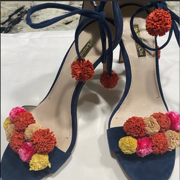 Louise et Cie Size 6.5 Adorable Pom Pom Sandal! Cutest sandals ever!! - Picture 1 of 10